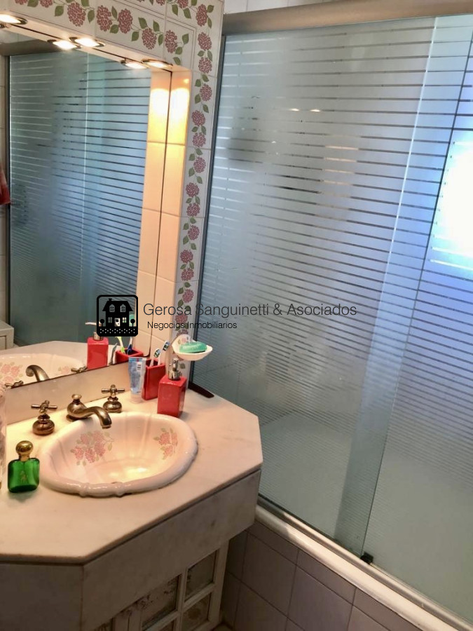 Casa ID.877 - Casa en venta en Cantegril 