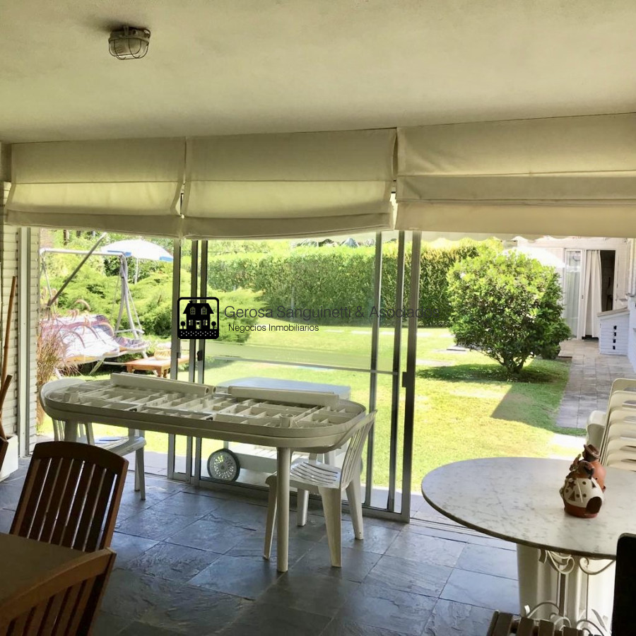 Casa ID.877 - Casa en venta en Cantegril 