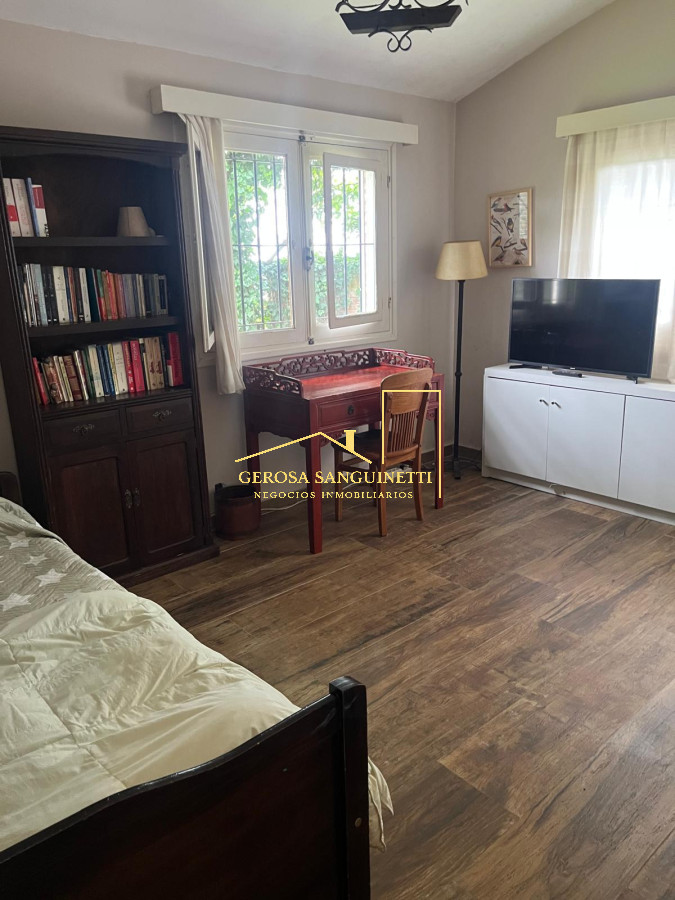Casa ID.2730 - Muy linda casa en la Mansa con piscina en alquiler