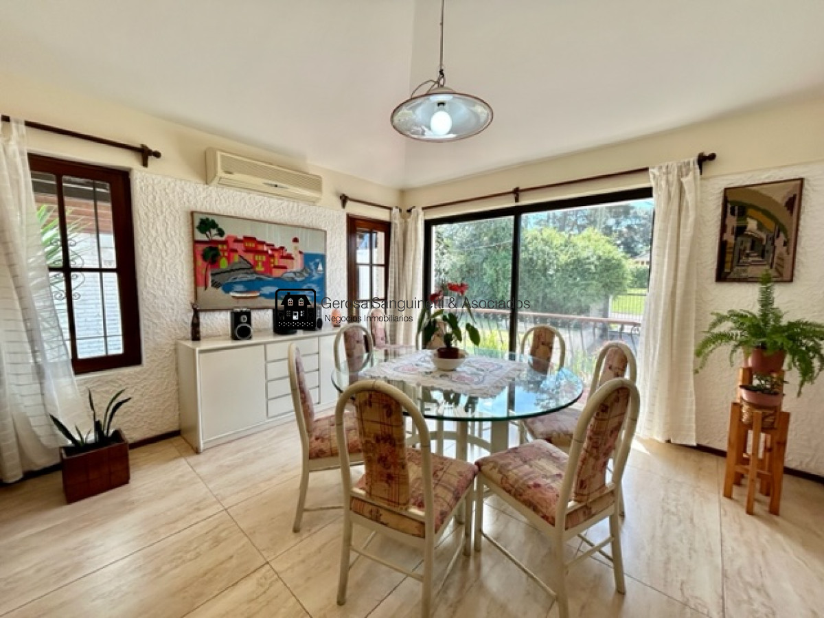 Casa ID.2497 - OPORTUNIDAD! Muy linda casa ideal para vivir todo el año