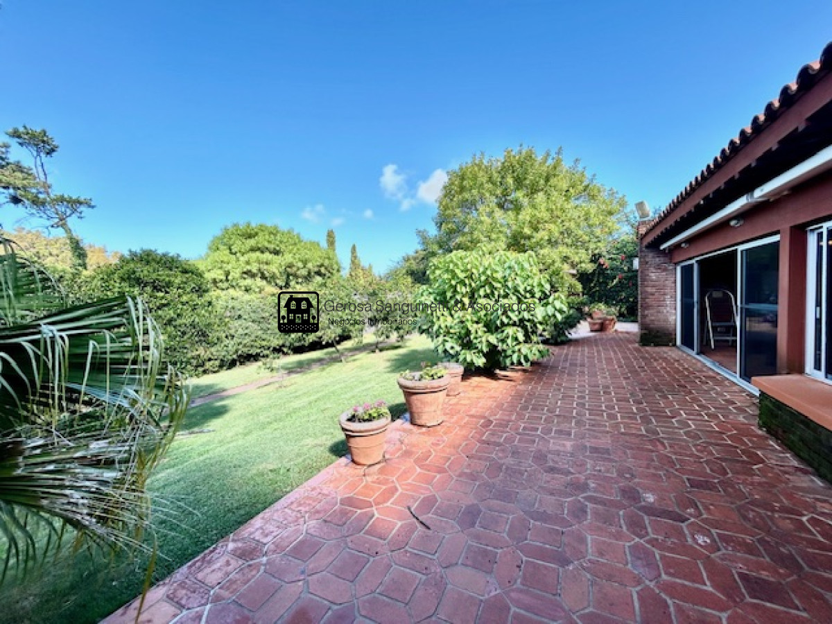 Casa ID.2492 - Muy cómoda casa en excelente ubicación 