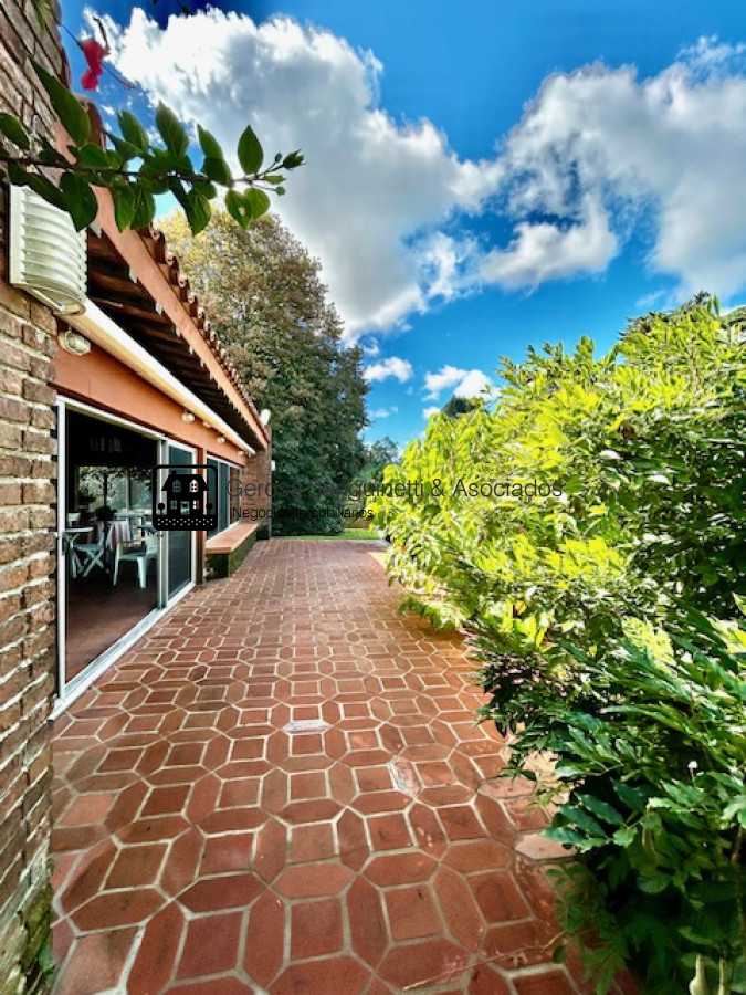 Casa ID.2492 - Muy cómoda casa en excelente ubicación 