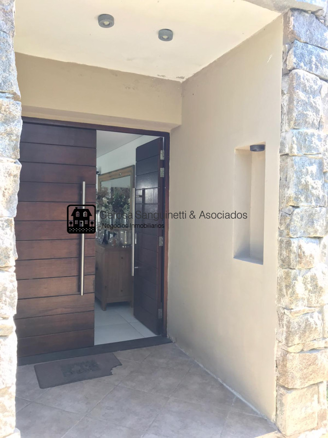 Casa ID.1541 - Espectacular casa en la Península a metros del mar