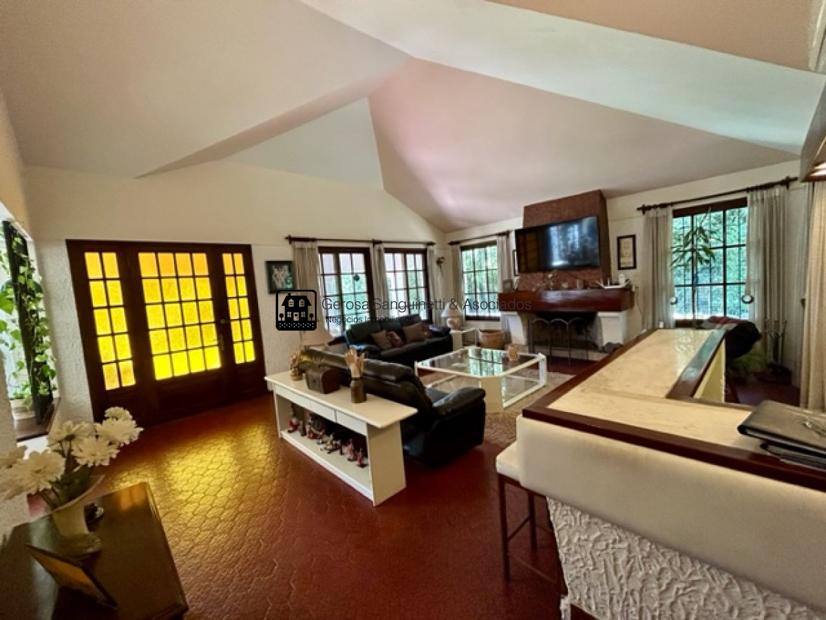 Casa ID.2497 - OPORTUNIDAD! Muy linda casa ideal para vivir todo el año