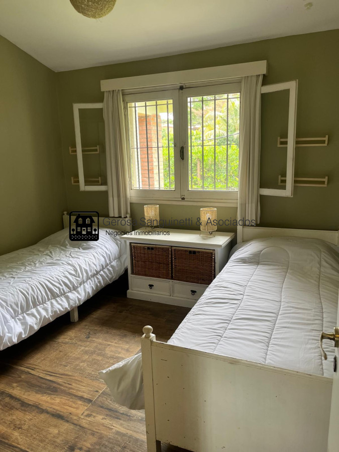 Casa ID.2730 - Muy linda casa en la Mansa con piscina en alquiler