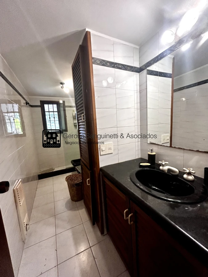 Casa ID.3198 - Casa de 6 dormitorios en San Rafael en alquiler