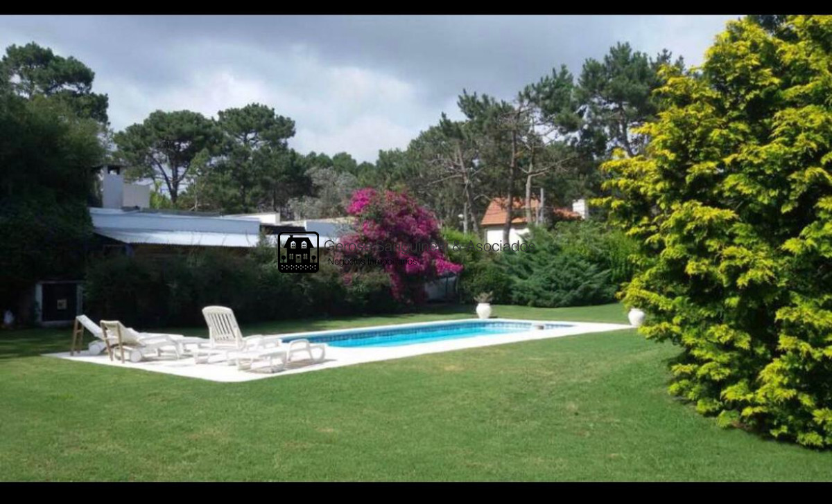 Casa ID.3304 - Casa de 3 dormitorios en alquiler anual en Rincón del Indio