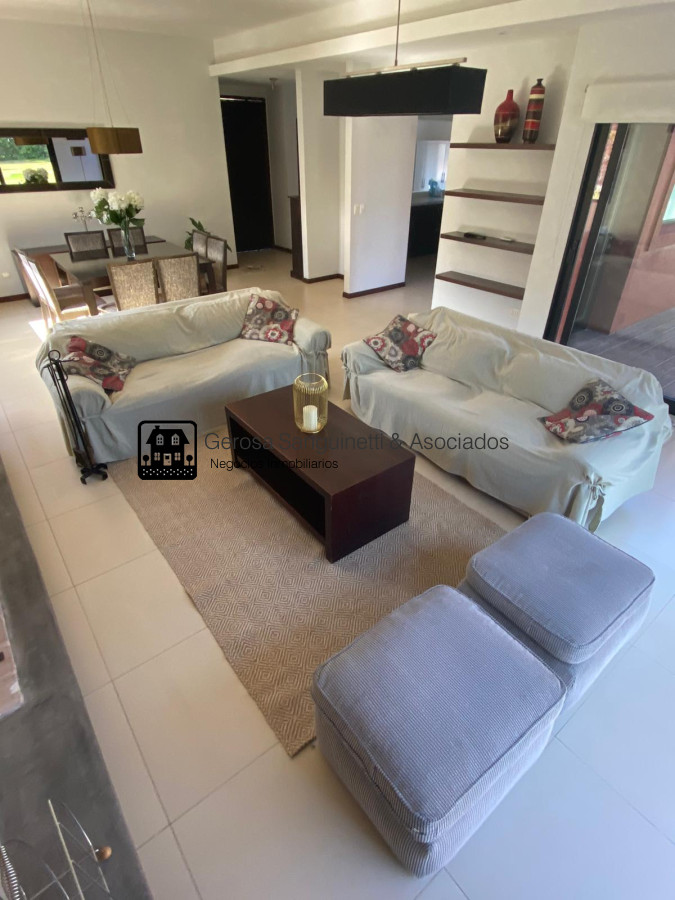Casa ID.1557 - Casa en Barrio Privado La Arbolada