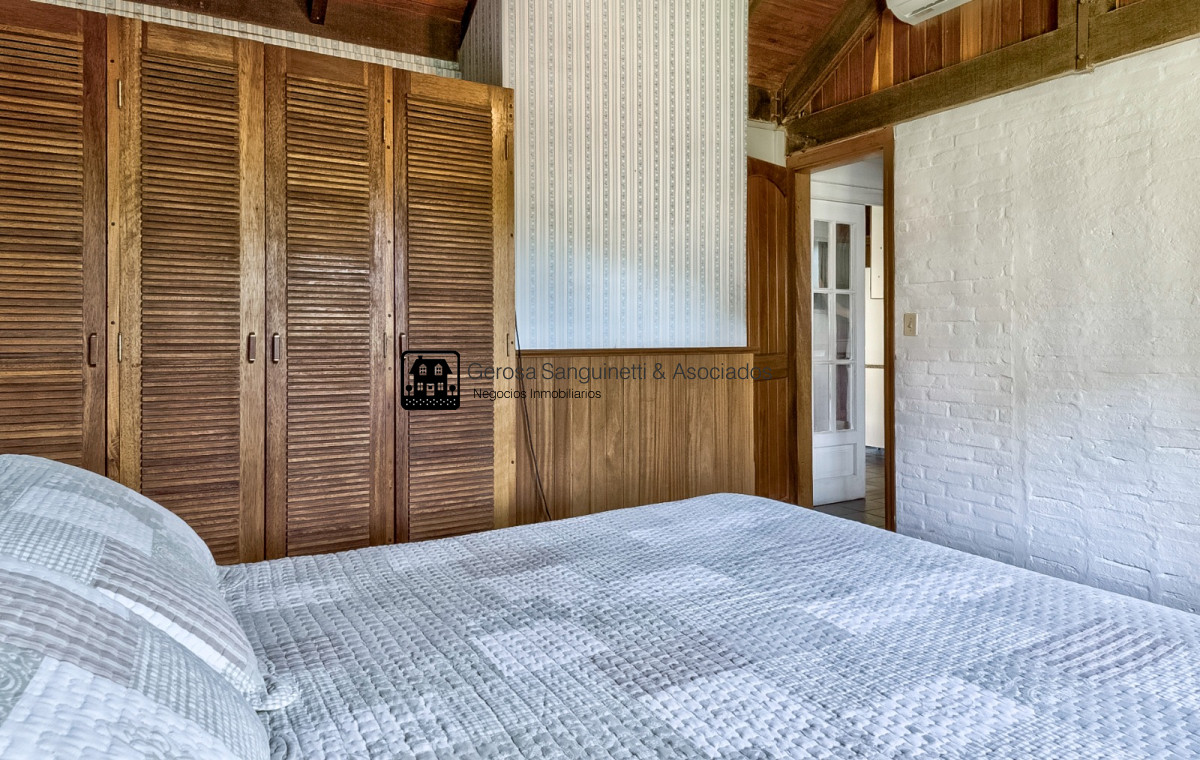 Casa ID.1332 - Muy linda casa en Pinares a metros del mar