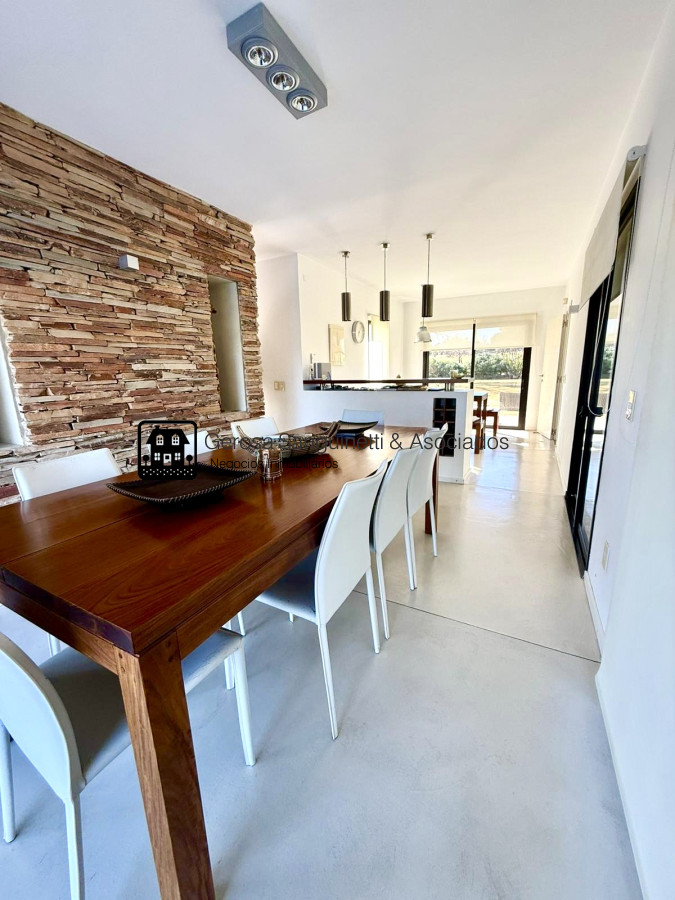 Casa ID.3123 - Espectacular casa en El Quijote