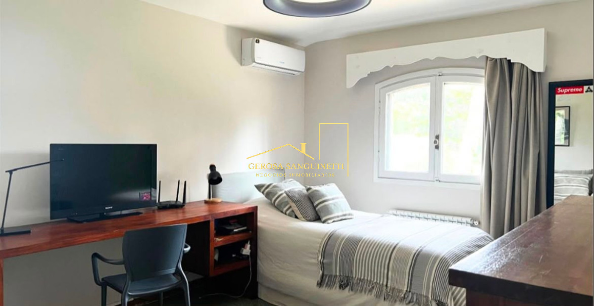 Casa ID.3603 - Gran casa estilo Toscana en Punta del Este a la venta - 