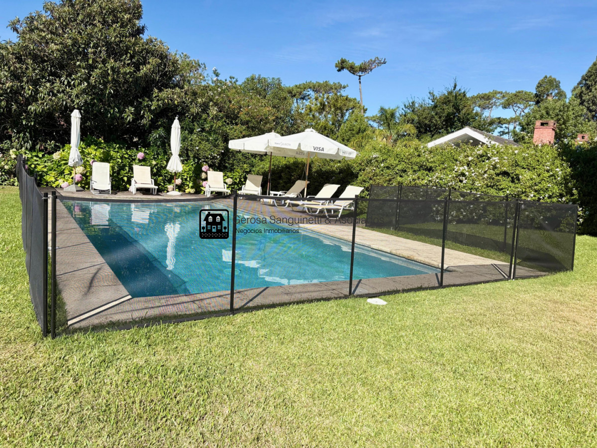 Casa ID.3316 - Muy linda casa de 4 dormitorios en alquiler en San Rafael 