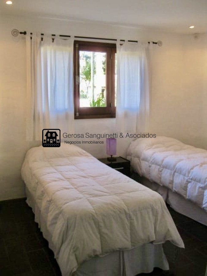 Casa ID.1020 - Casa en Pinares totalmente reciclada