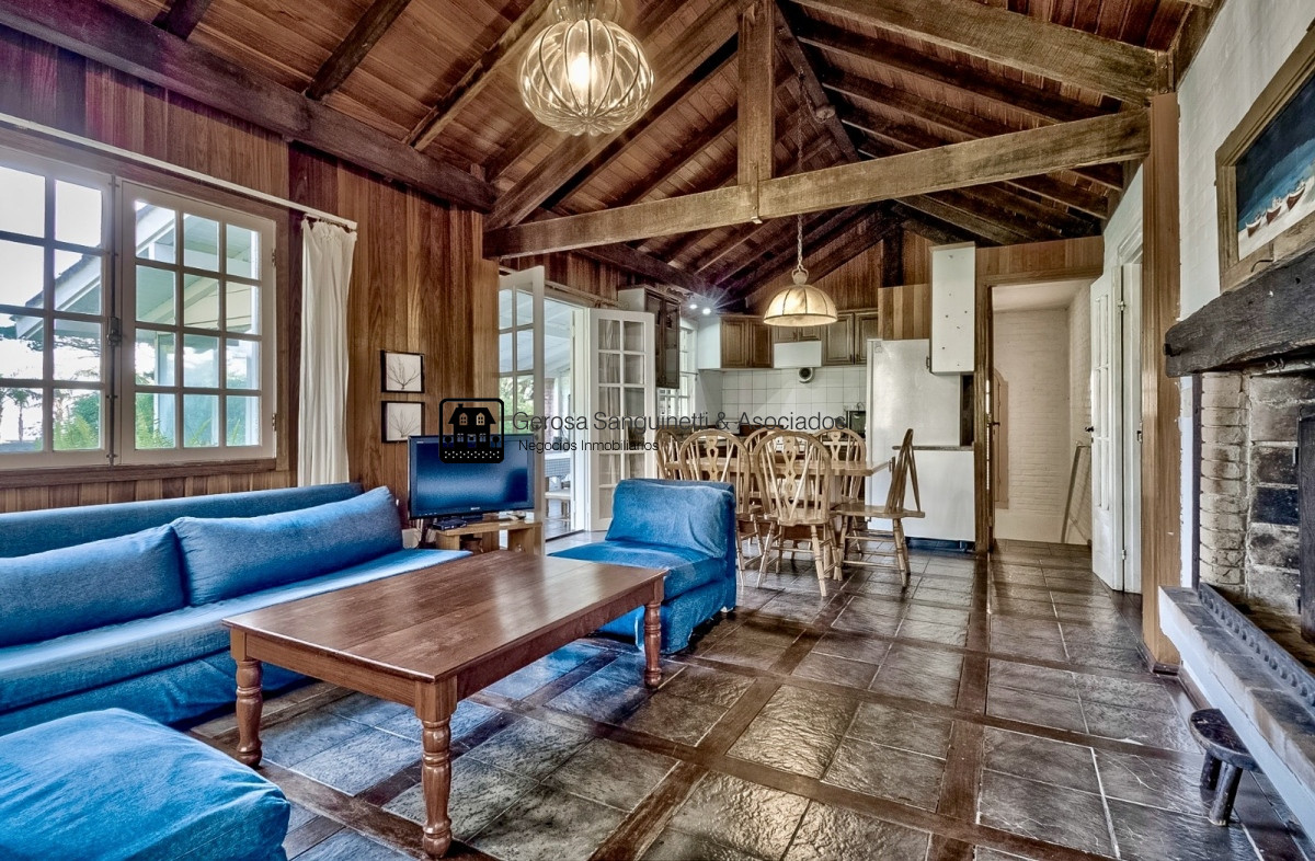 Casa ID.1331 - Muy linda casa en Pinares con piscina para 11 personas