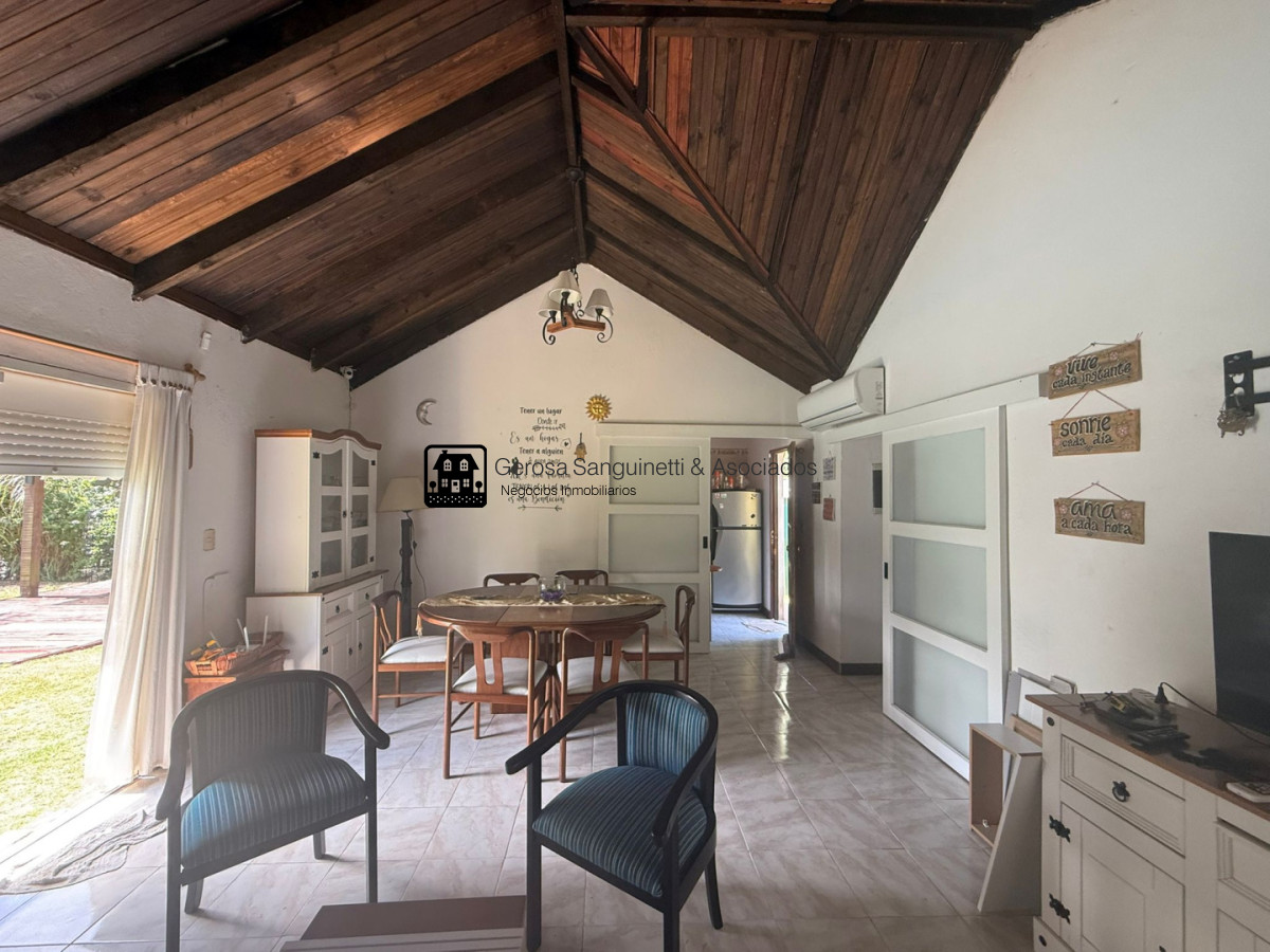 Casa ID.3398 - Casa de 2 dormitorios en alquiler en Jardines de Cordoba