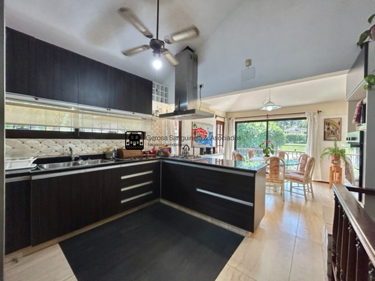 Casa ID.2497 - OPORTUNIDAD! Muy linda casa ideal para vivir todo el año