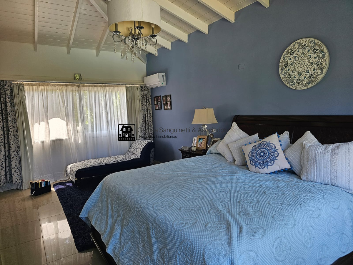 Casa ID.3207 - Hermosa casa de 5 dormitorios en La Arbolada Village alquiler y venta