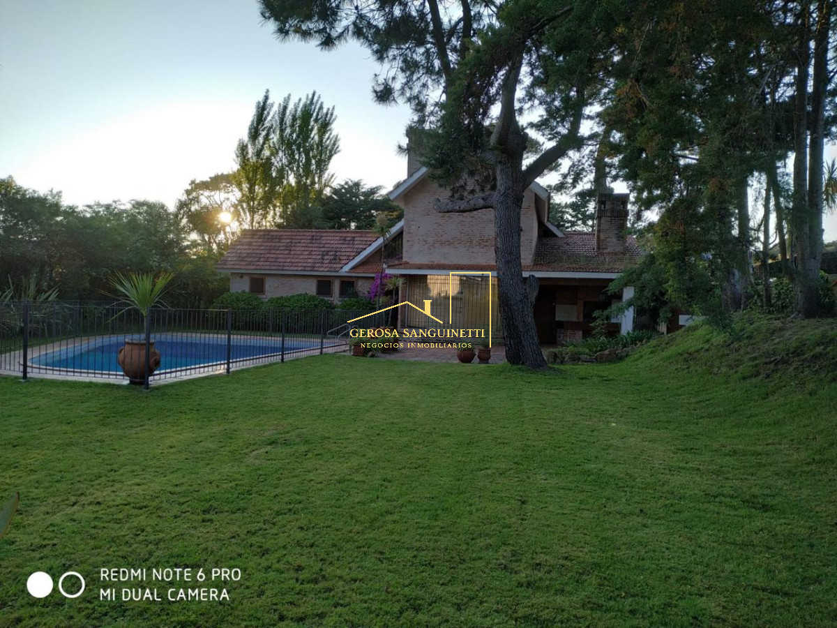 Casa ID.3259 - Muy linda casa de 3 dormitorios en Punta del Este en alquiler