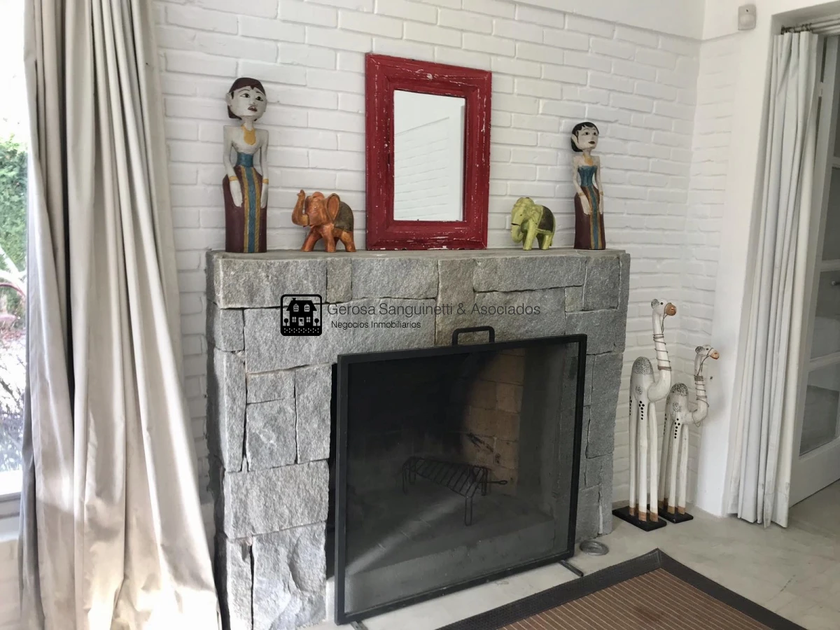 Casa ID.1555 - Muy linda casa en la Mansa con piscina y barbacoa