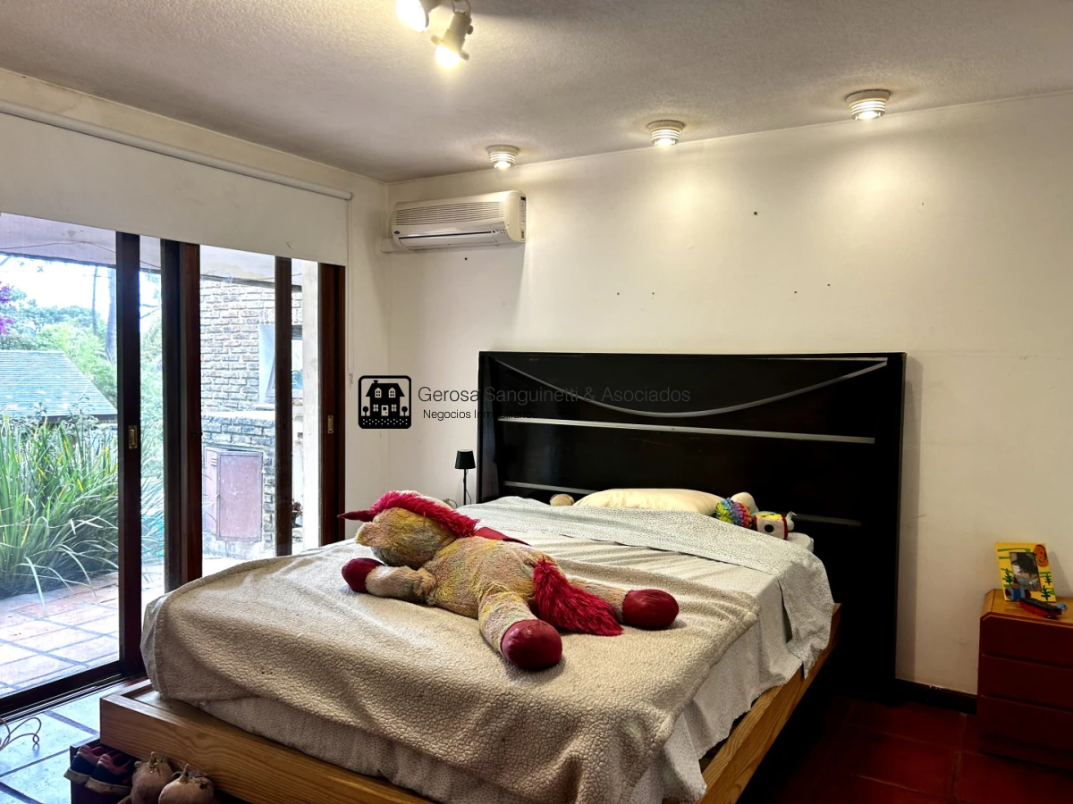 Casa ID.3198 - Casa de 6 dormitorios en San Rafael en alquiler