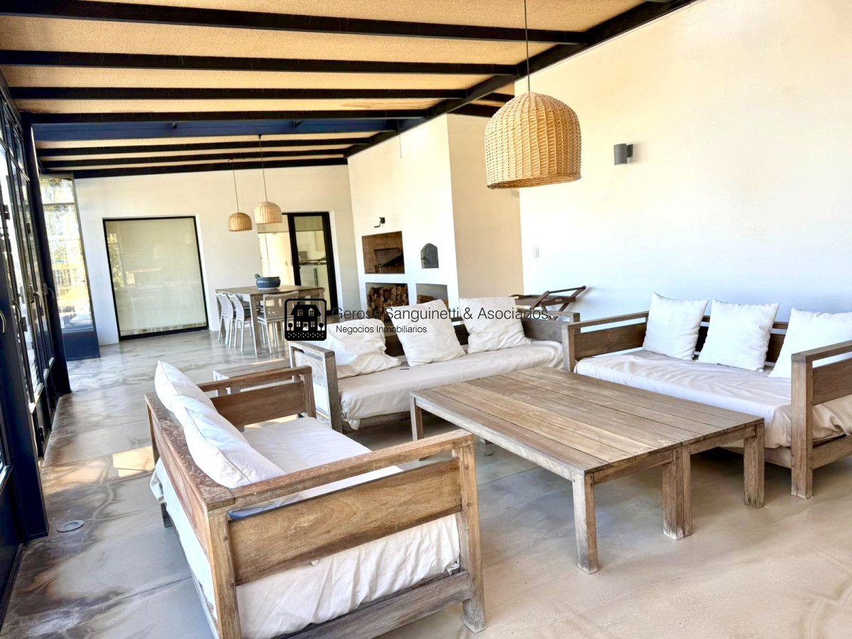 Casa ID.3123 - Espectacular casa en El Quijote