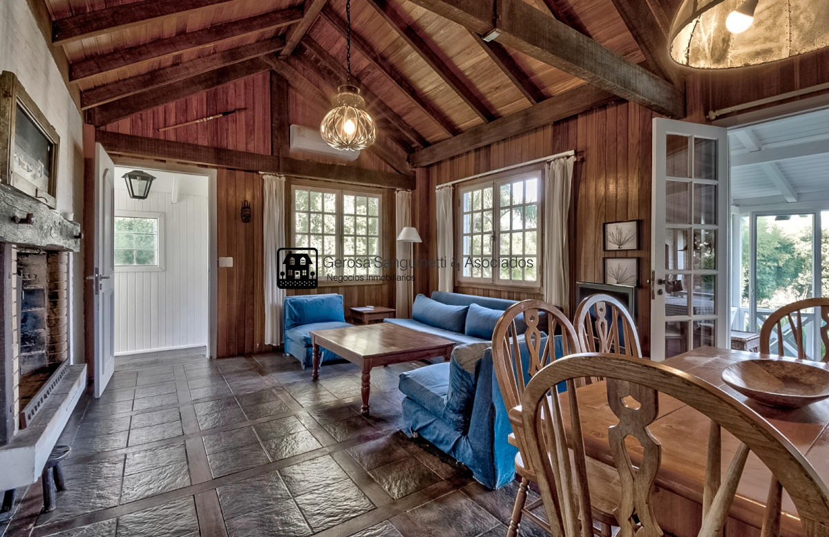 Casa ID.1332 - Muy linda casa en Pinares a metros del mar