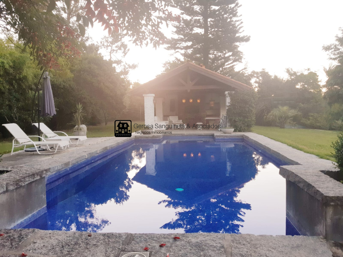 Casa ID.1551 - Espectacular casa en El Golf