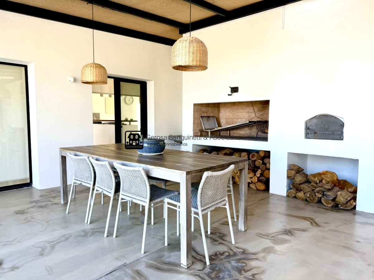 Casa ID.3123 - Espectacular casa en El Quijote