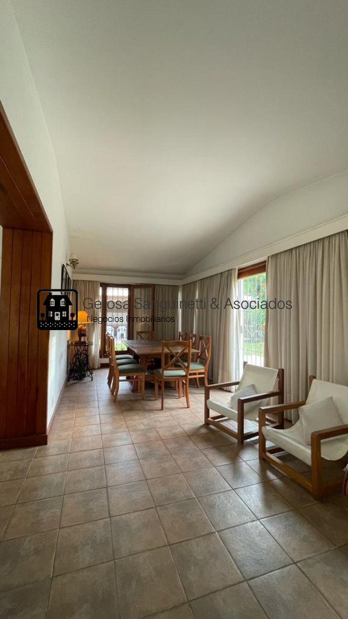 Casa ID.1901 - Muy linda casa, muy buena ubicación