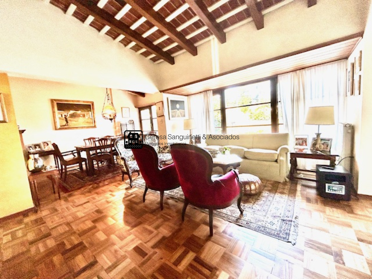 Casa ID.2672 - Casa en venta en la Mansa, excelente ubicación 