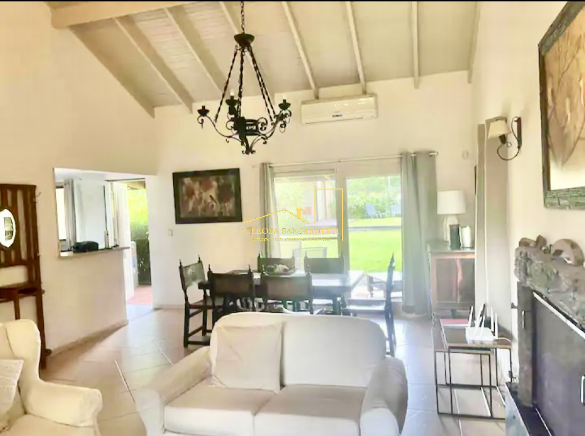 Casa ID.2634 - Muy linda y cómoda casa en La Barra 