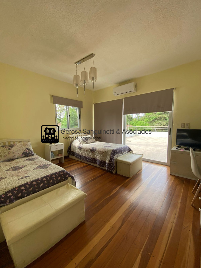 Casa ID.3308 - Casa de 3 dormitorios en alquiler en Punta del Este 