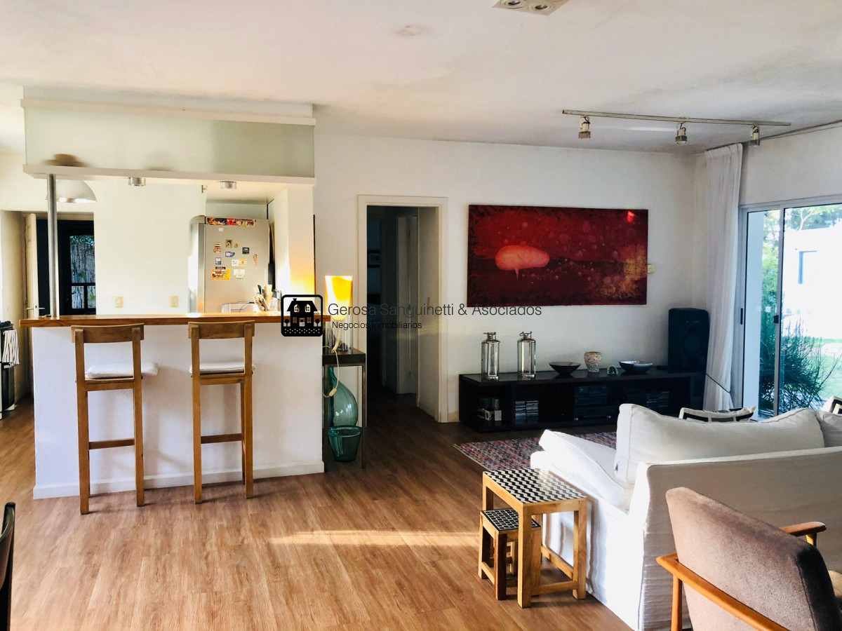 Casa ID.1615 - Casa impecable en barrio privado