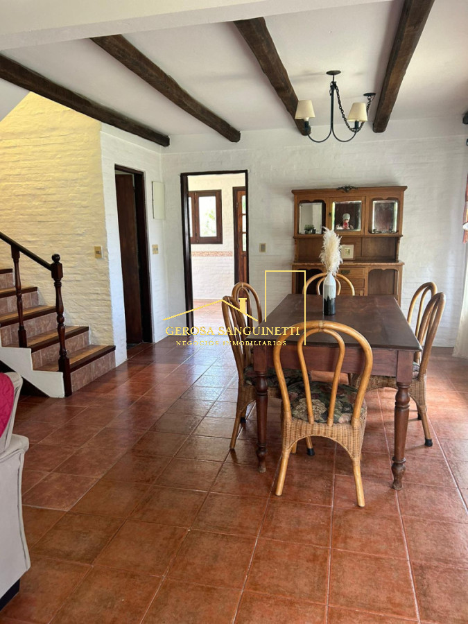 Casa ID.2124 - Casa en Pinares de 3 dormitorios en venta 