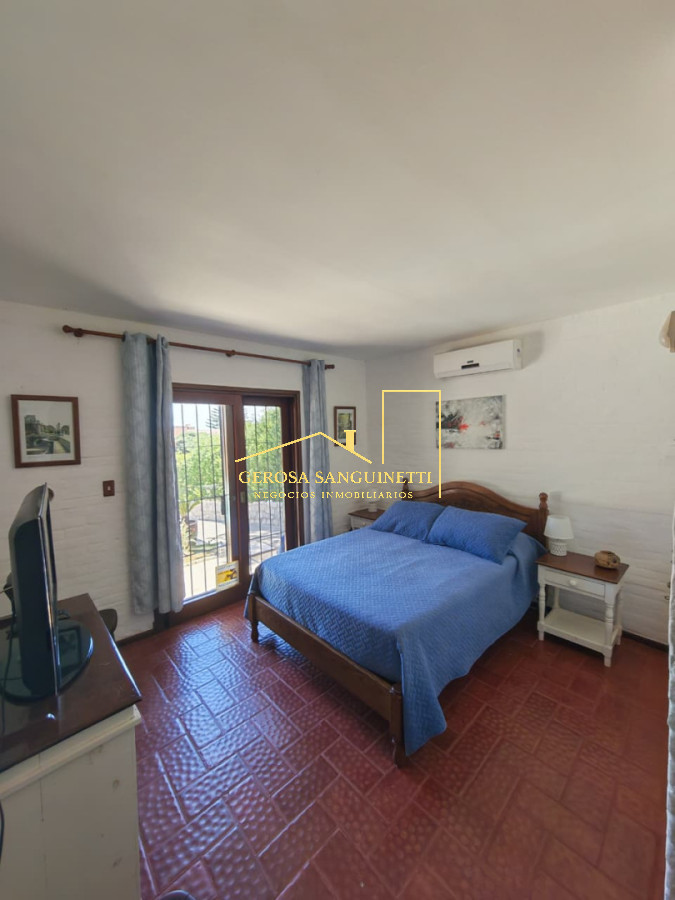 Casa ID.3368 - Casa de 5 dormitorios en Rincon del Indio en alquiler temporada