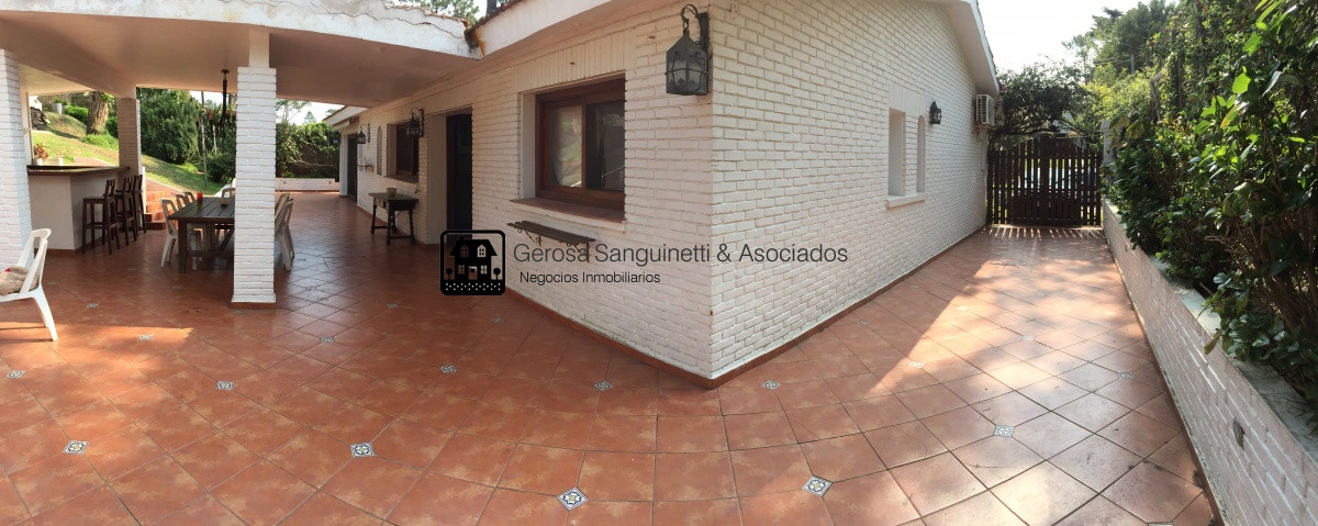 Casa ID.2325 - Muy linda casa en la Mansa ideal para vivir todo el año