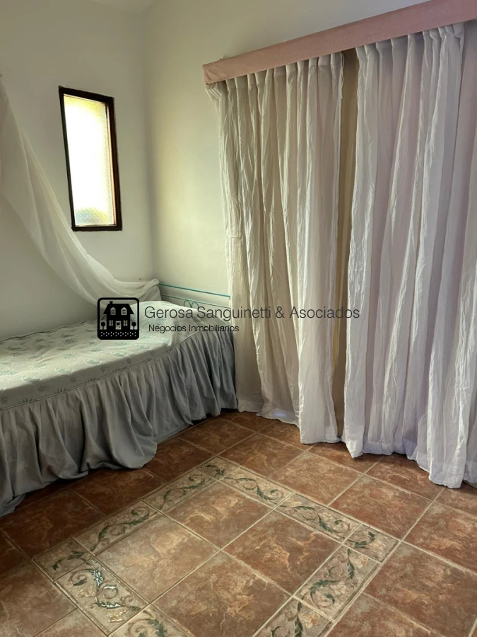 Casa ID.2124 - Casa en Pinares de 3 dormitorios en venta 