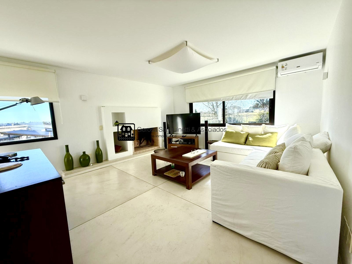 Casa ID.3123 - Espectacular casa en El Quijote