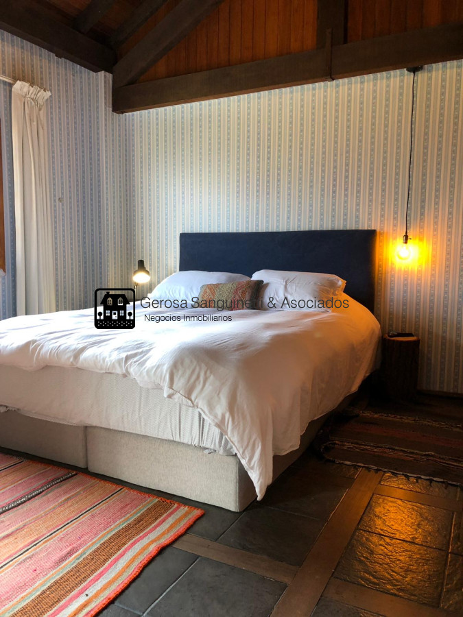 Casa ID.1332 - Muy linda casa en Pinares a metros del mar