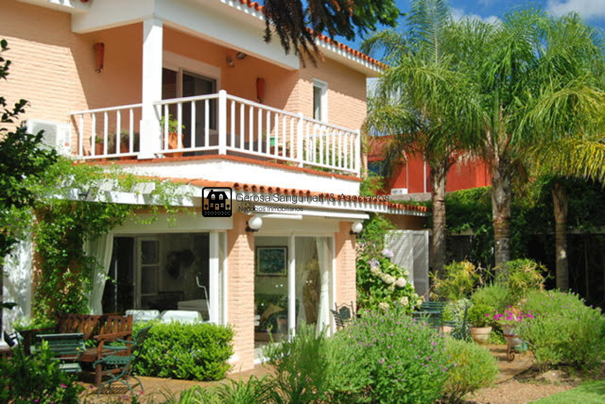 Casa ID.1590 - Espectacular casa, con todas las comodidades