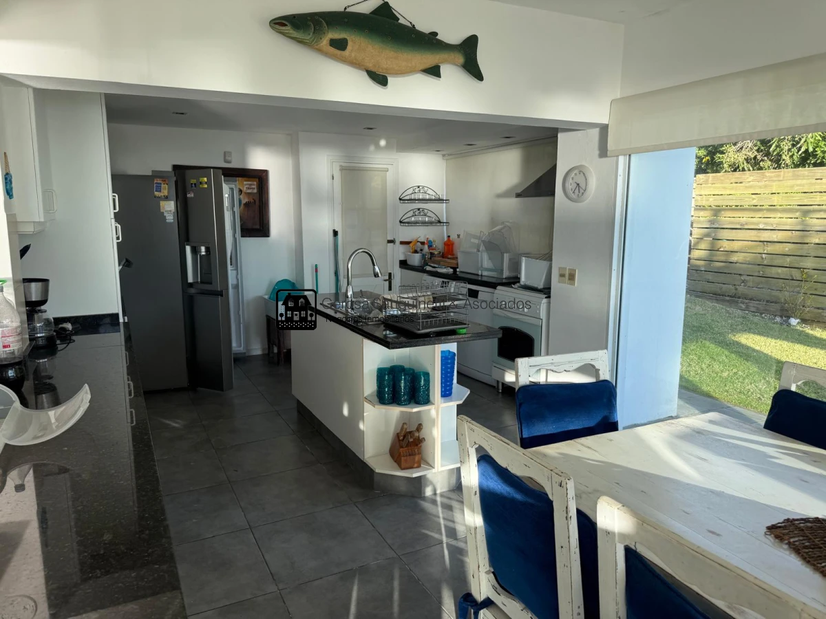Casa ID.1120 - Espectacular casa en Solanas sobre la playa con piscina