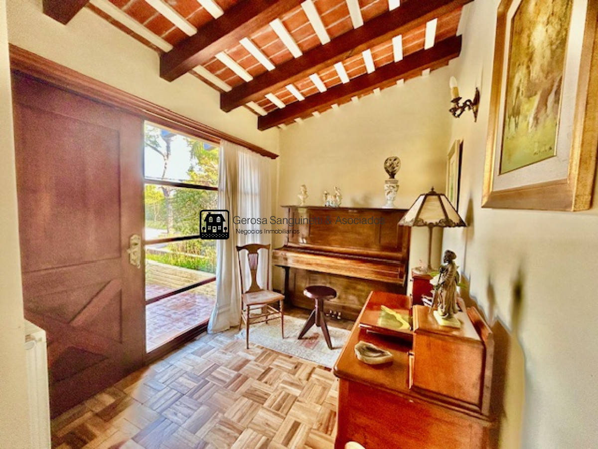 Casa ID.2672 - Casa en venta en la Mansa, excelente ubicación 