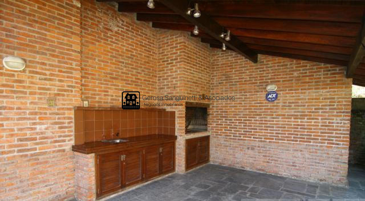 Casa ID.1658 - Espectacular casa con todas las comodidades