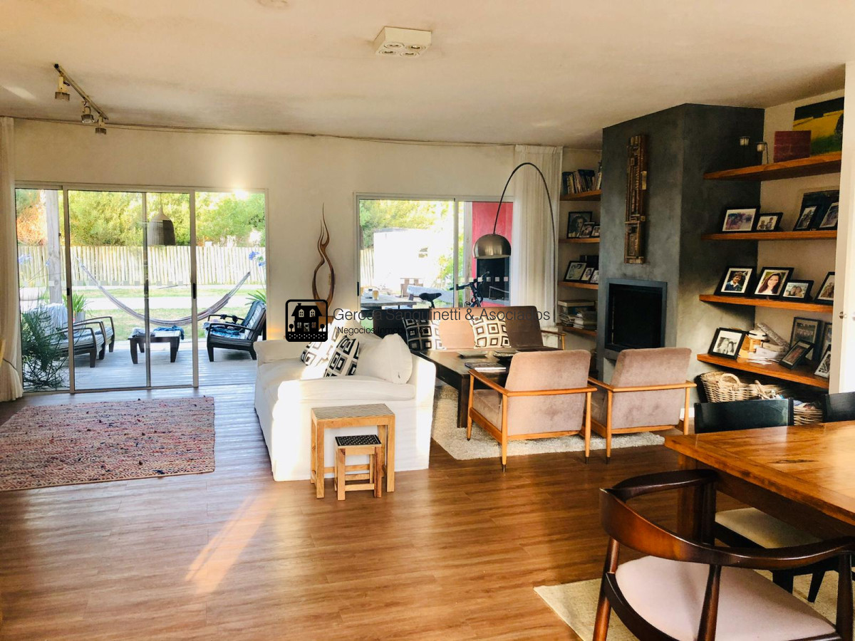 Casa ID.1615 - Casa impecable en barrio privado