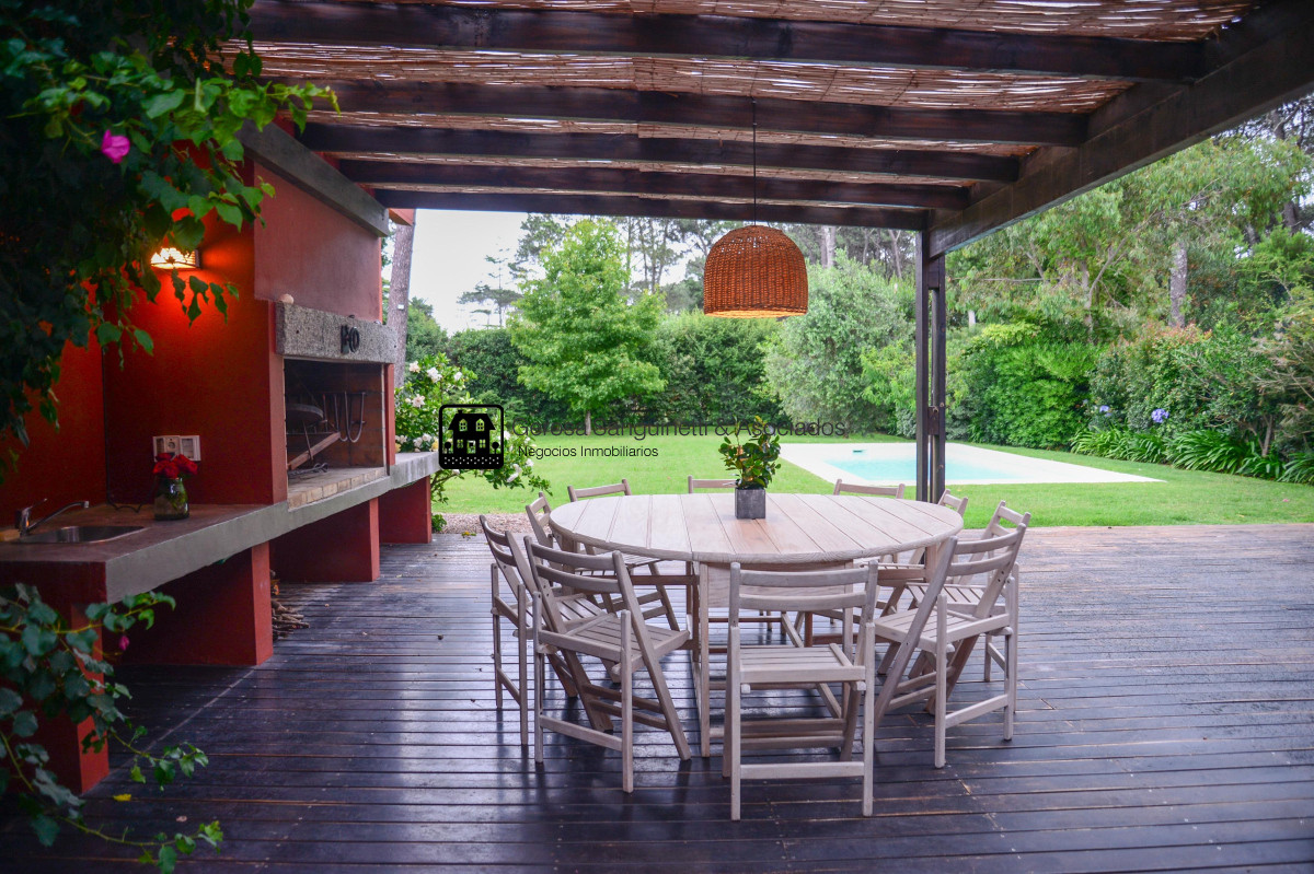 Casa ID.1557 - Casa en Barrio Privado La Arbolada