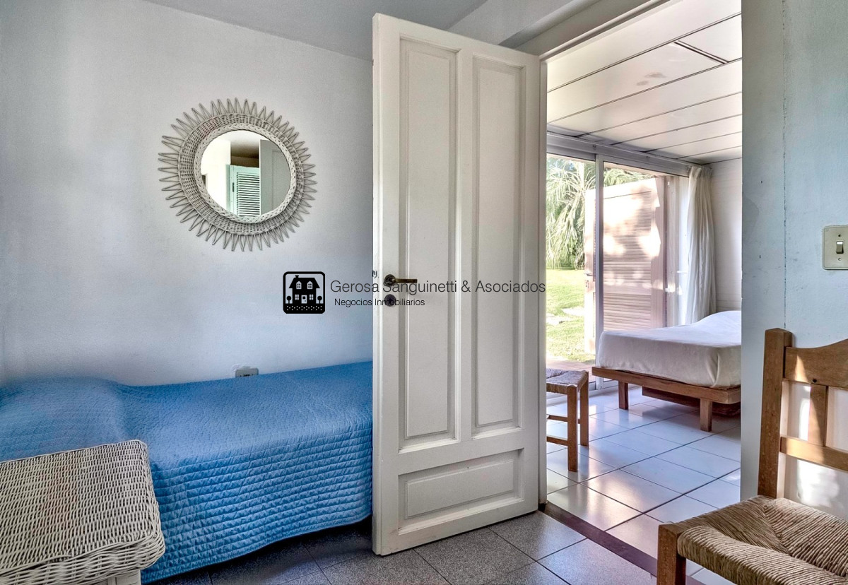 Casa ID.1332 - Muy linda casa en Pinares a metros del mar