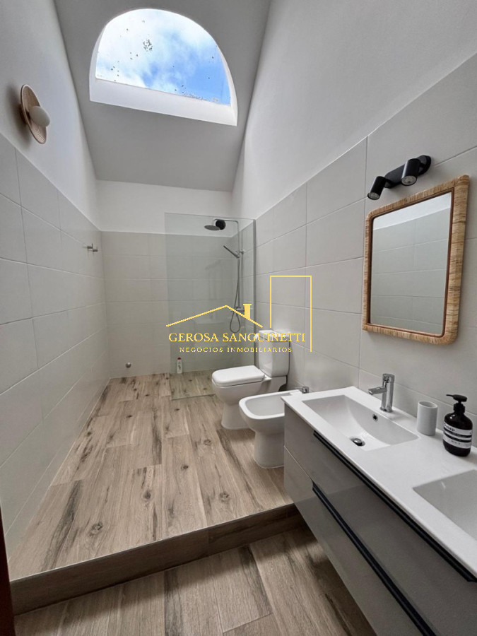 Casa ID.3259 - Muy linda casa de 3 dormitorios en Punta del Este en alquiler