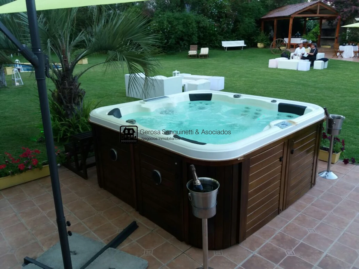 Casa ID.3339 - hermosa casa de 8 dormitorios en alquiler en Punta del Este