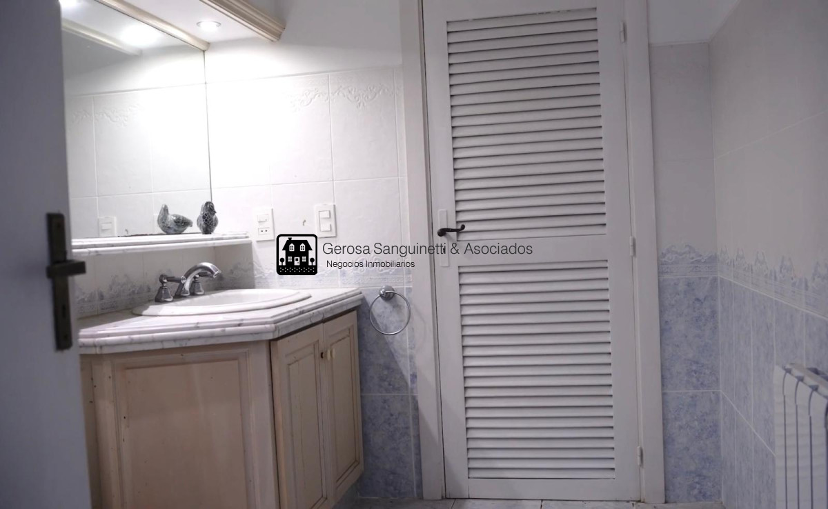 Casa ID.3303 - Gran casa de 5 dormitorios en venta en playa mansa 