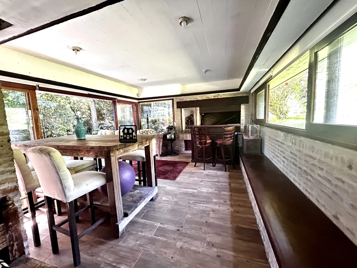 Casa ID.2743 - Casa en Pinares, muy buena ubicación  